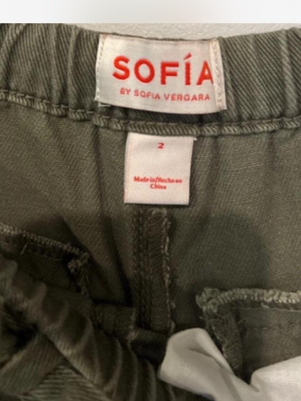 Woman’s Olive Green Cargo Pants - Picture 3 of 4